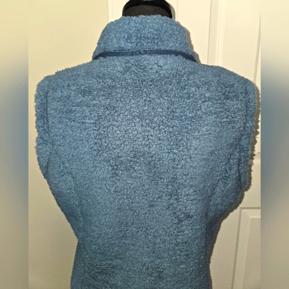 Free Country Women's Blue Fleece Zip-Up Vest - Picture 8 of 11